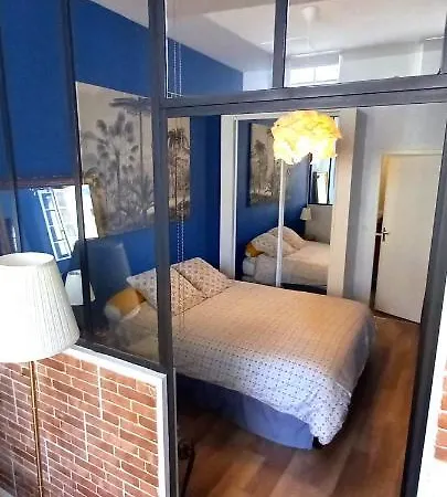 La Rochelaise : Calme & Somptueux Dans L'hyper Centre. Apartment La Rochelle (Charente-Maritime)